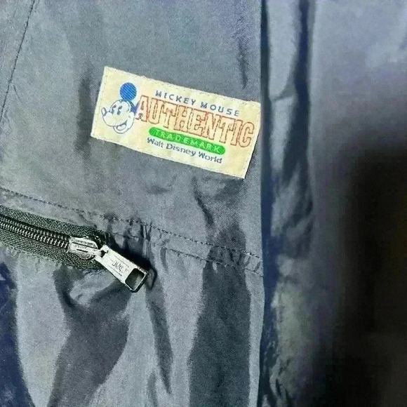 Disney Mickey Mouse authentic trademark Walt Disney World Nylon pullover - Picture 4 of 4